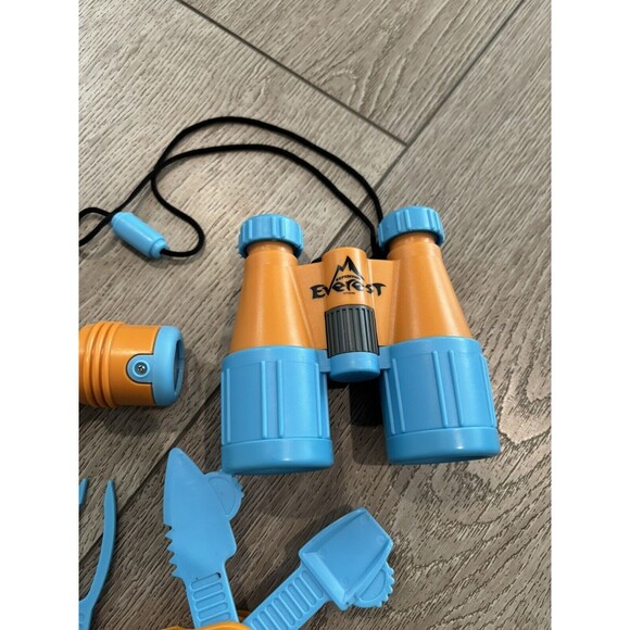 Disney Everest Expedition Animal Kingdom Adventures Binoculars Flashlight Toy - Picture 2 of 4